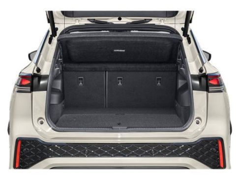 Used 2025 Volkswagen Tiguan SEL R-Line AWD/4WD image 10