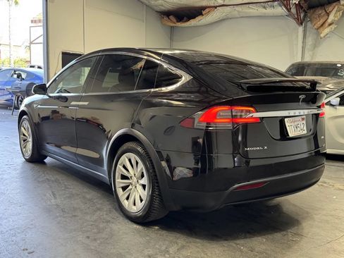 Used 2016 Tesla Model X 90D AWD/4WD image 2