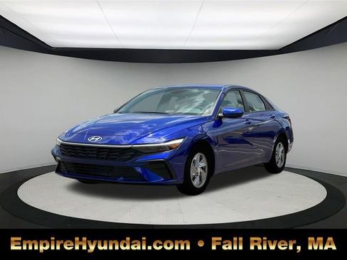 New 2025 Hyundai Elantra SE image 1