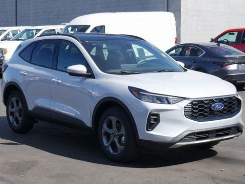 New 2026 Ford Escape ST-Line Select w/ Tech Pack #1 AWD/4WD image 8