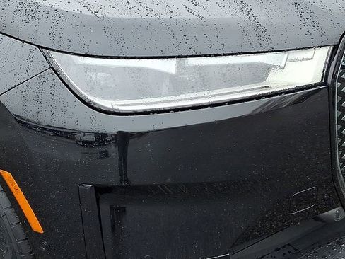 Used 2024 BMW iX xDrive50 image 11