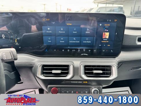 Used 2025 Ford Mustang Premium RWD image 5