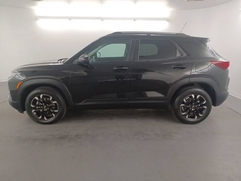 Used 2022 Chevrolet TrailBlazer LT w/ Convenience Package FWD image 5