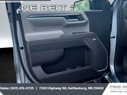 New 2026 Chevrolet Silverado 1500 LTZ w/ Z71 Off-Road Package AWD/4WD image 18