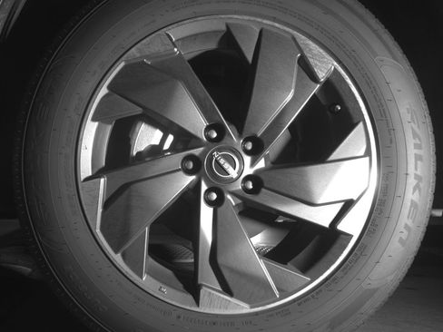 Used 2025 Nissan Rogue SV image 12