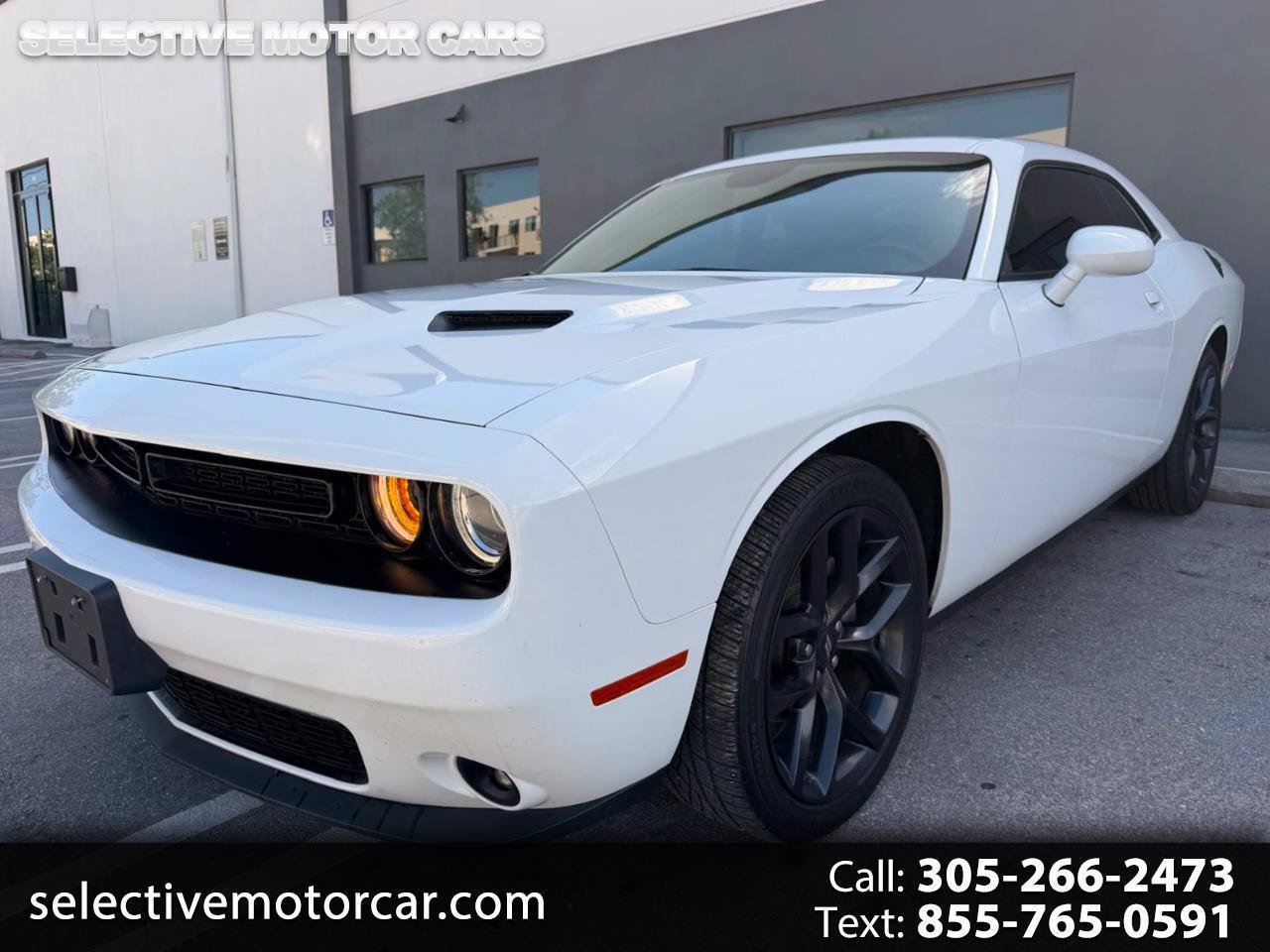 Used 2022 Dodge Challenger SXT w/ Blacktop Package RWD image 1