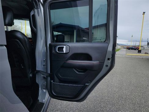 Used 2022 Jeep Gladiator Rubicon w/ Cold Weather Group image 34
