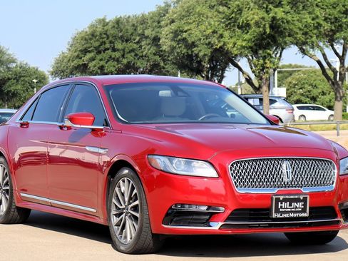 Used 2020 Lincoln Continental w/ Premium Package image 2