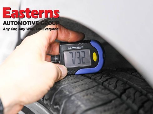 Used 2021 Chevrolet Equinox LT image 27