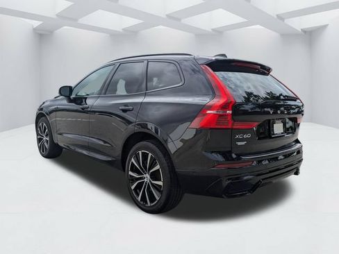 Certified 2024 Volvo XC60 B5 Plus w/ Protection Package Premier AWD/4WD image 7