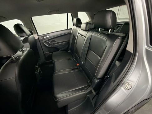 Used 2021 Volkswagen Tiguan SEL FWD image 24