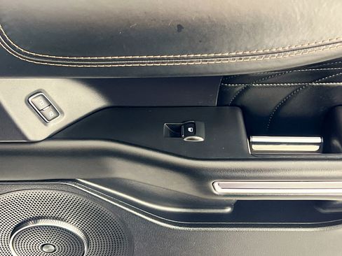 Used 2021 Ford Expedition Platinum image 32