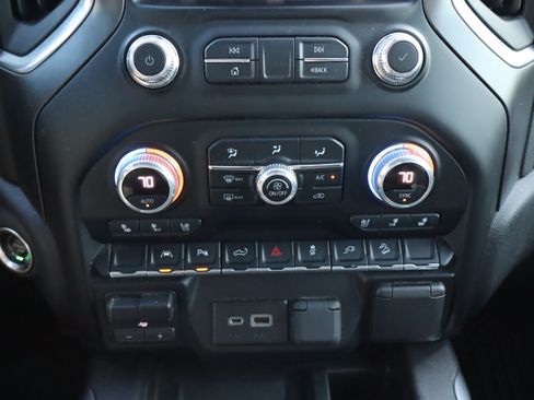 Used 2022 GMC Sierra 1500 AT4 w/ AT4 Premium Package AWD/4WD image 31