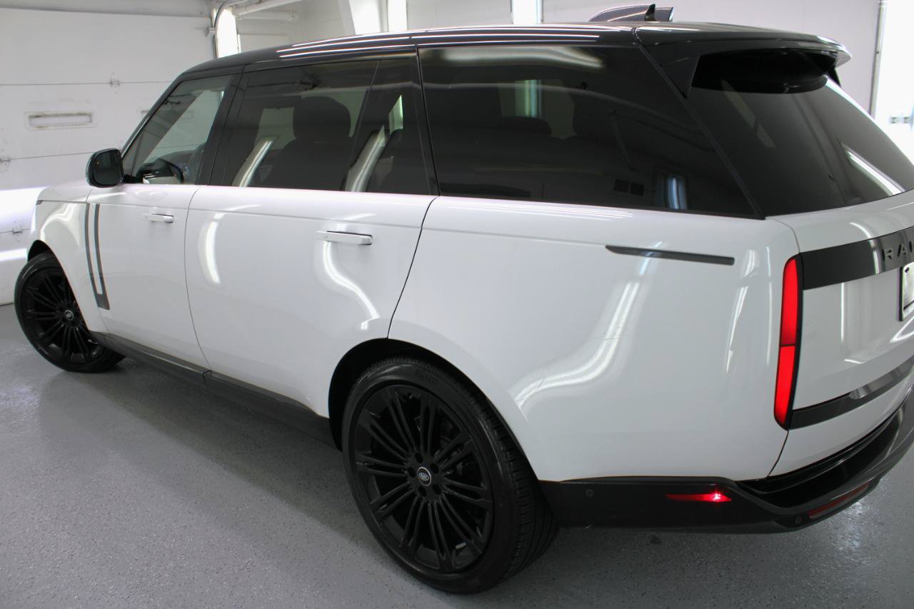 Used 2022 Land Rover Range Rover Long Wheelbase SE AWD/4WD image 16