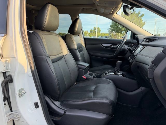 Used 2017 Nissan Rogue SL w/ SL Premium Package AWD/4WD image 19