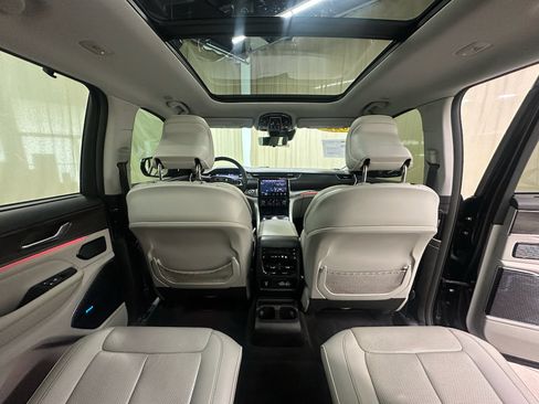 Used 2021 Jeep Grand Cherokee L Overland w/ Advanced Protech Group III AWD/4WD image 22