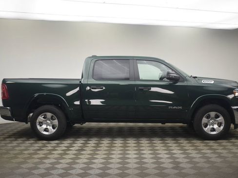 New 2026 RAM 1500 4x4 Crew Cab image 3