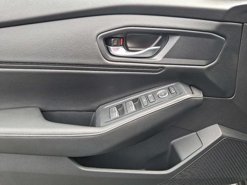 Used 2025 Honda Accord Sport image 12