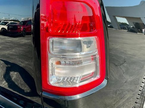 Used 2020 RAM 1500 Big Horn RWD image 16