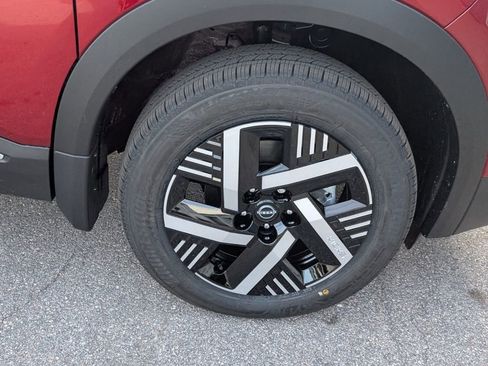 New 2026 Nissan Kicks SV w/ SV Premium Package FWD image 9