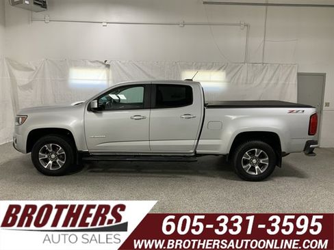 Used 2017 Chevrolet Colorado Z71 AWD/4WD image 1