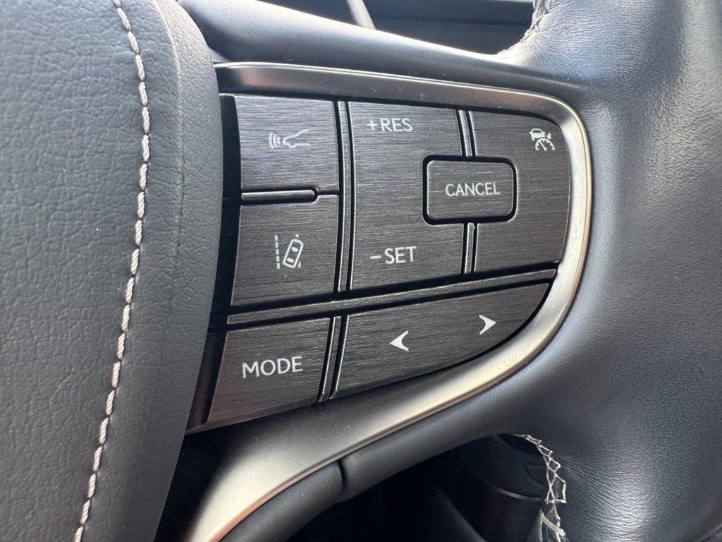 Used 2018 Lexus LS 500 AWD w/ Interior Upgrade Package image 19