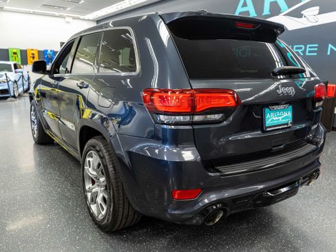 Used 2015 Jeep Grand Cherokee SRT w/ Trailer Tow Group IV AWD/4WD image 8
