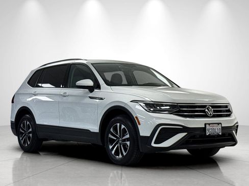 Used 2023 Volkswagen Tiguan S FWD image 7