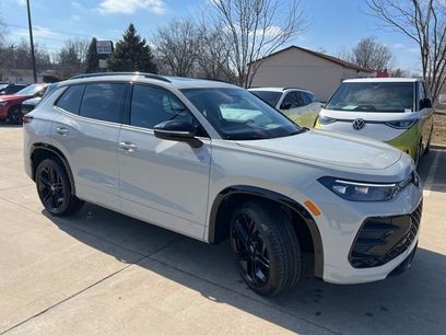 New 2026 Volkswagen Tiguan SE R-Line