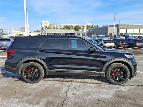 Certified 2021 Ford Explorer ST w/ Equipment Group 401A image 7