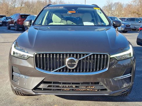 Certified 2023 Volvo XC60 B5 Core w/ Climate Package image 2