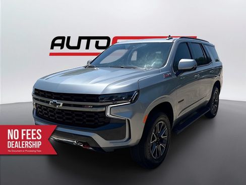 Used 2023 Chevrolet Tahoe Z71 w/ Luxury Package AWD/4WD image 3