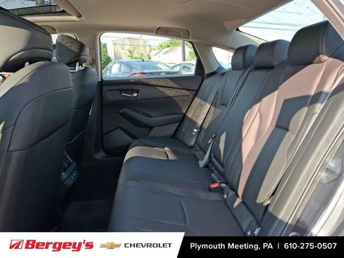Used 2025 Honda Accord EX-L image 11