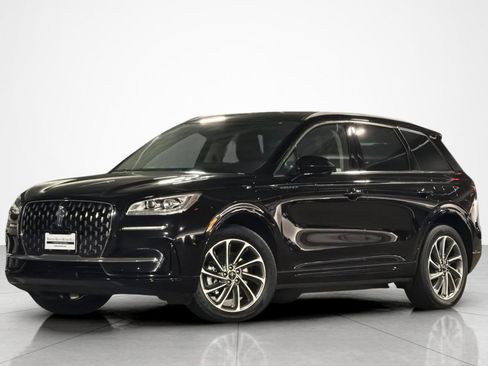 Used 2024 Lincoln Corsair Grand Touring AWD/4WD image 1