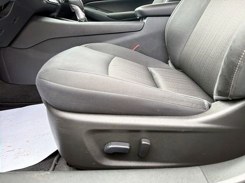 Used 2024 Nissan Altima 2.5 SV image 16