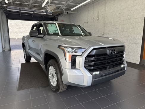 New 2026 Toyota Tundra SR5 image 2