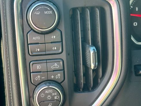 Used 2020 Chevrolet Silverado 2500 High Country w/ Z71 Off-Road Package image 12