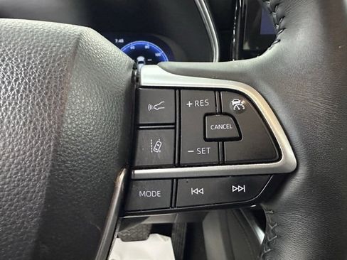 Used 2023 Toyota Highlander Platinum image 27