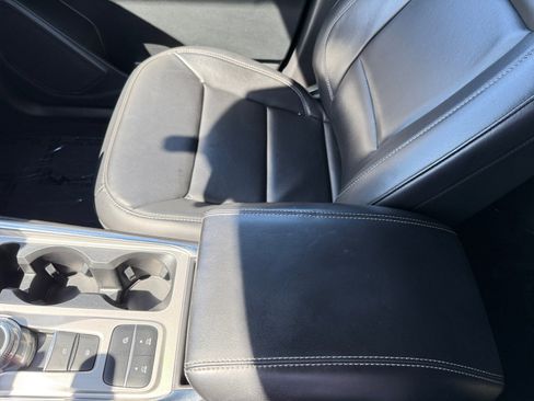 Used 2023 Ford Explorer XLT w/ Equipment Group 202A image 14