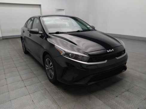 Used 2022 Kia Forte LXS FWD image 13