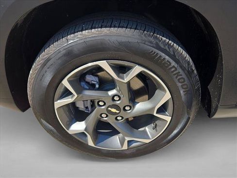 Used 2026 Chevrolet Trax LT w/ Driver Confidence Package FWD image 23