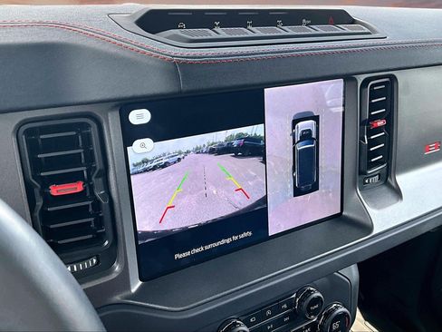 Used 2025 Ford Bronco Raptor AWD/4WD image 21