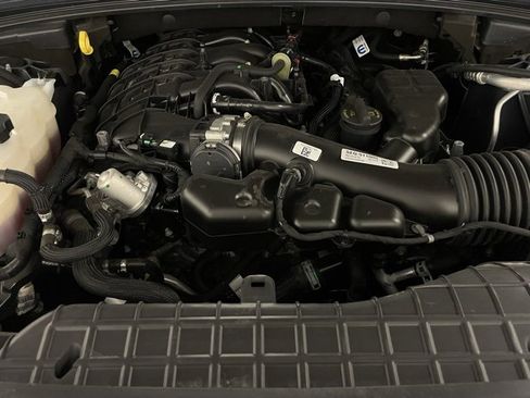 Used 2024 Jeep Grand Cherokee Laredo X w/ Trailer Tow Package image 26