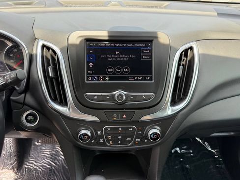 Used 2022 Chevrolet Equinox LT w/ Driver Convenience Package FWD image 22