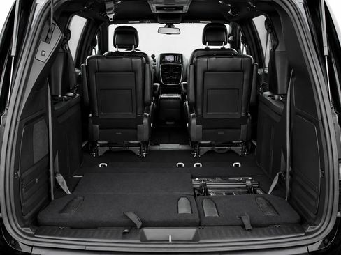 Used 2019 Dodge Grand Caravan GT FWD image 19