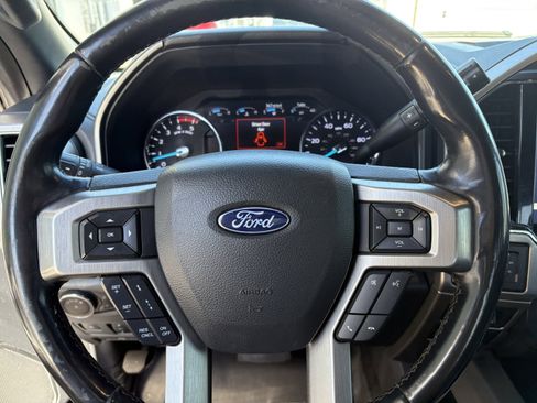 Used 2022 Ford F450 Platinum w/ FX4 Off-Road Package image 28