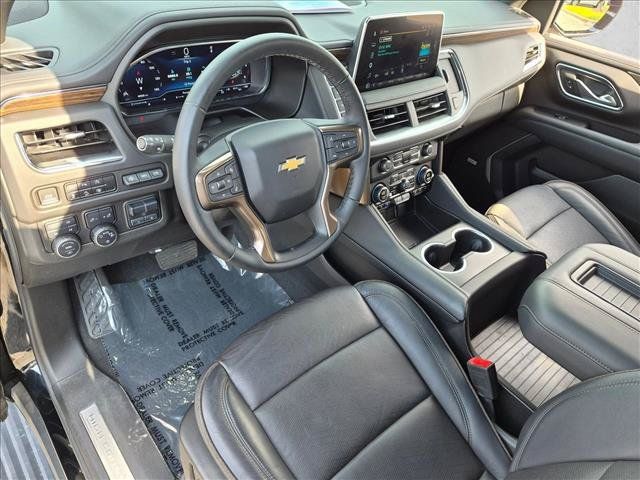 Used 2024 Chevrolet Tahoe High Country AWD/4WD image 9