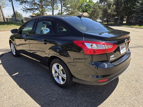 Used 2013 Ford Focus SE FWD image 3