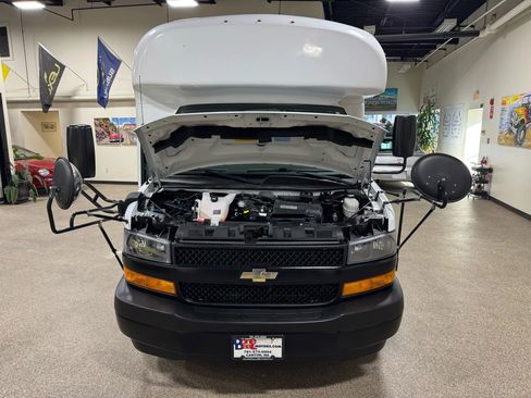 Used 2019 Chevrolet Express 3500 w/ School Bus Package image 49