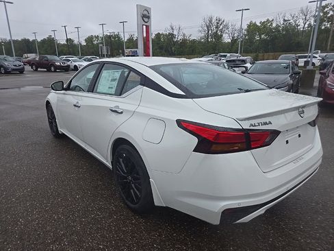 New 2025 Nissan Altima 2.5 SV image 5